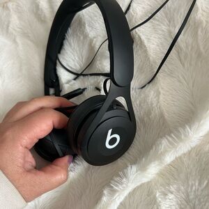 Beats by Dre Black Over-Ear Headphones